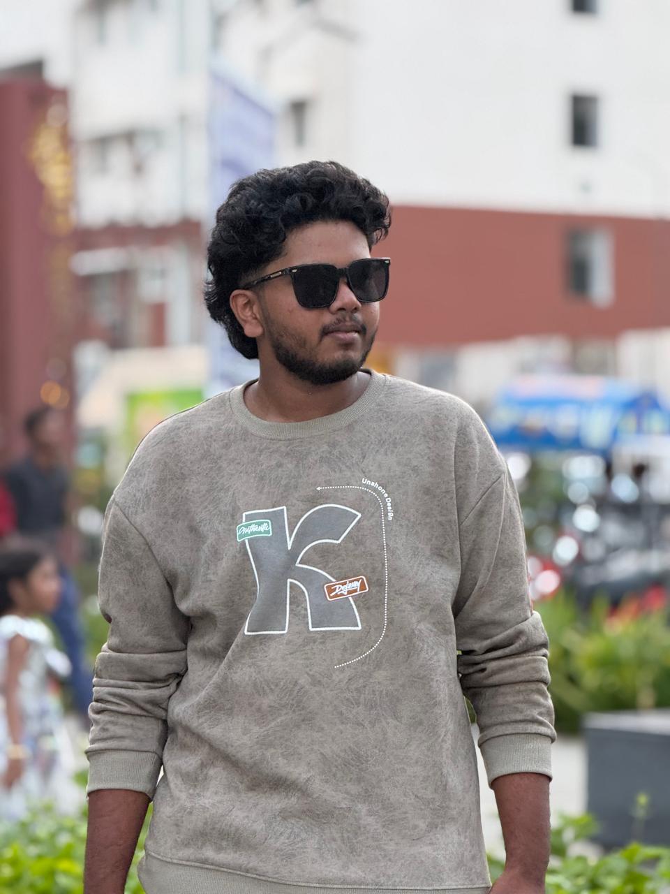 Adhil